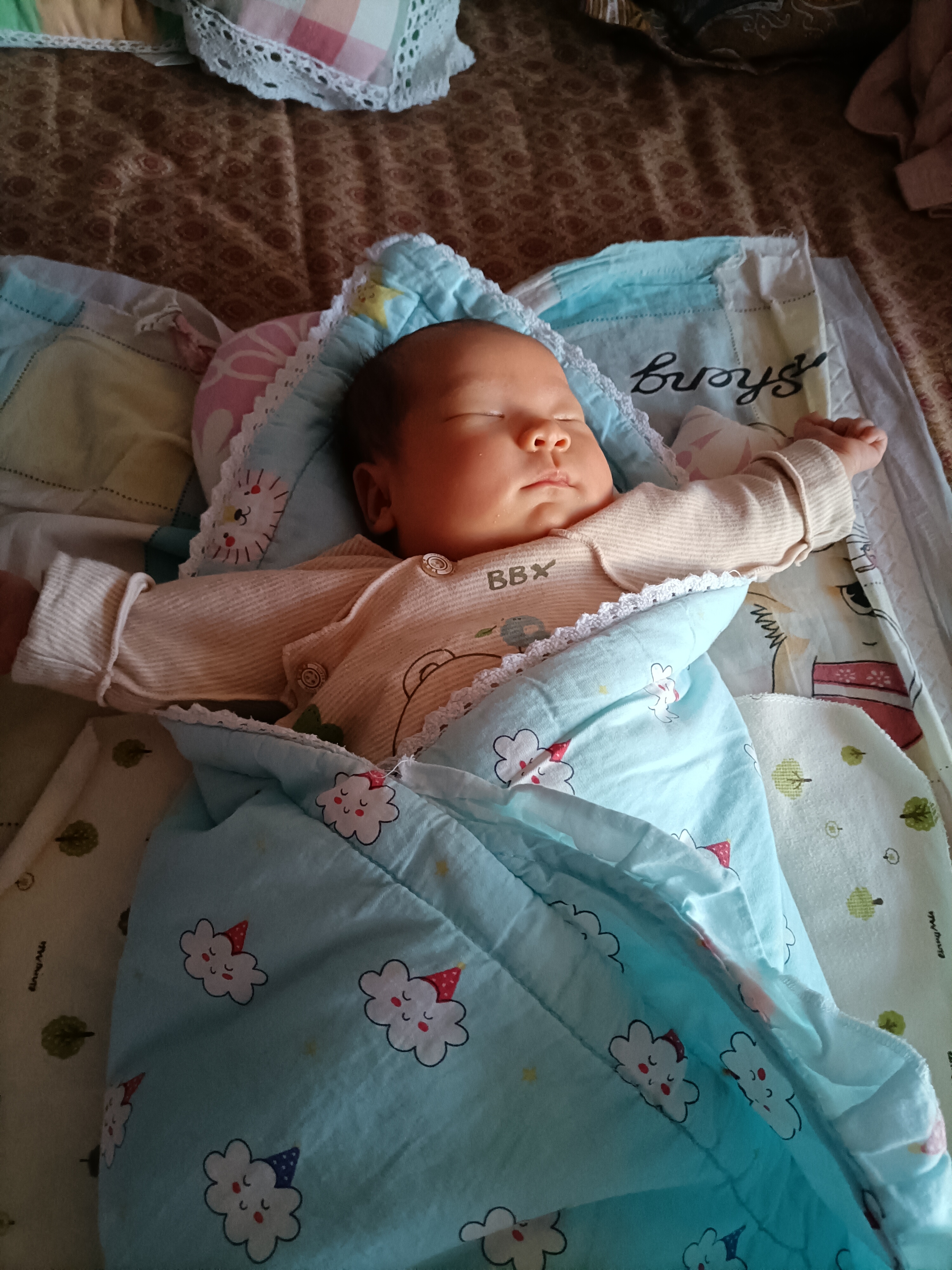 请输入图片描述